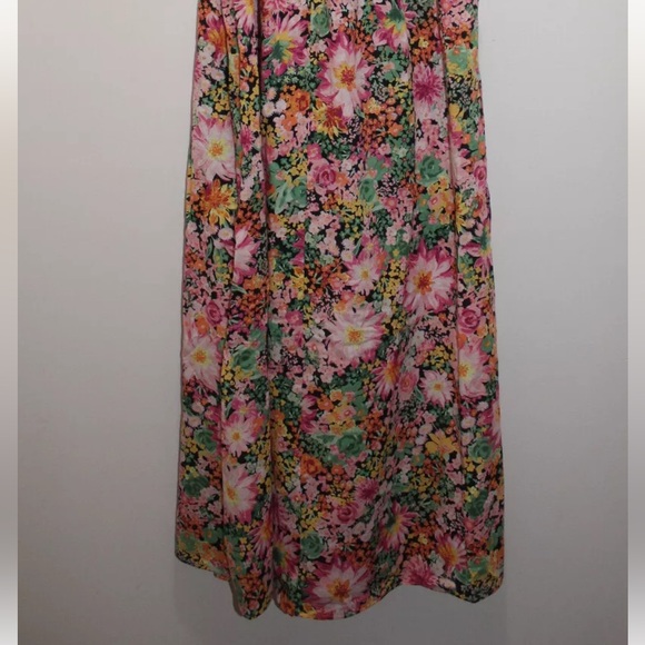 H&M Floral Dress with adjustable straps - Picture 5 of 6